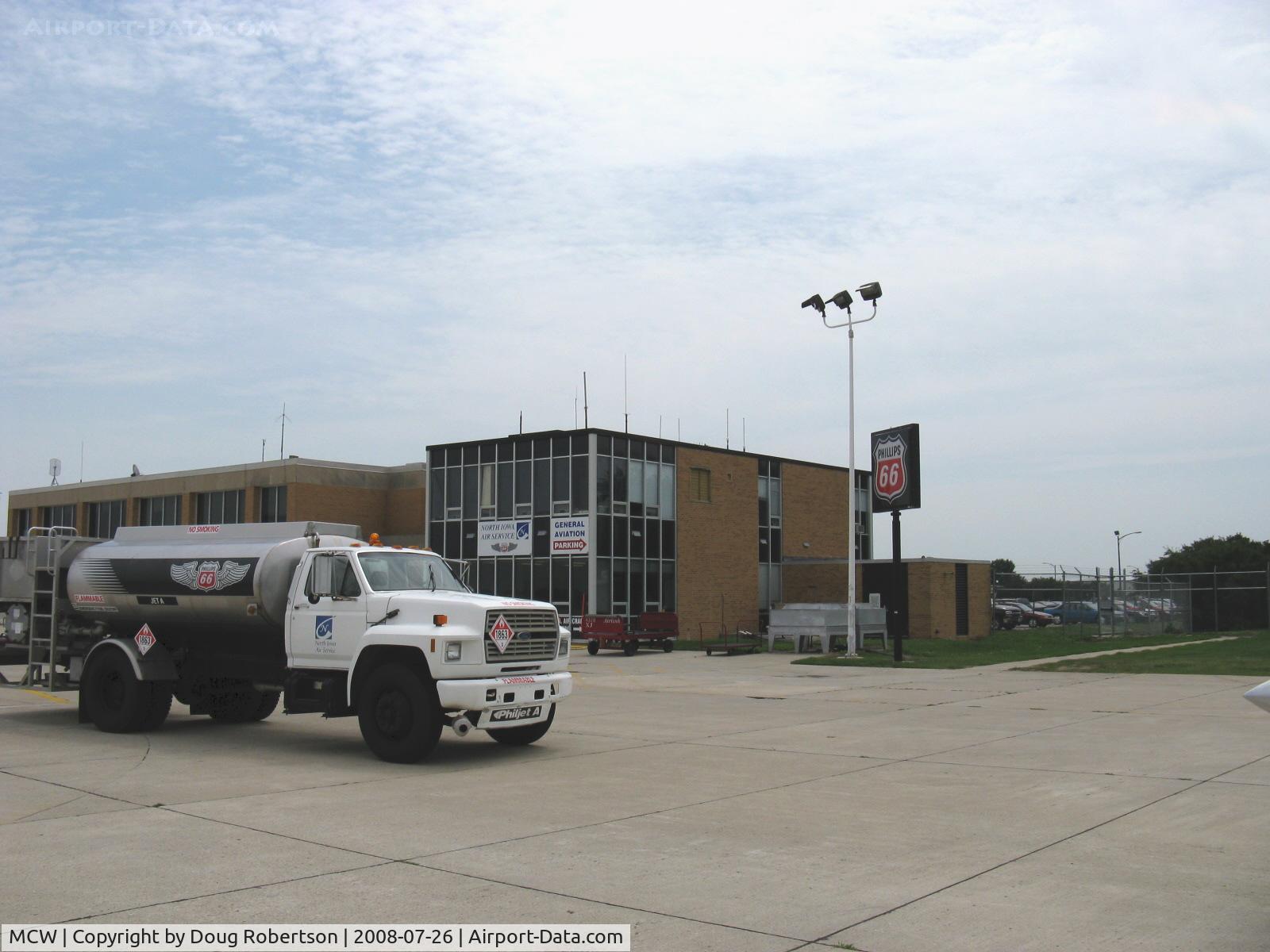 Mason City Municipal Airport (MCW) - When I last landed here in 1966, there was an Air traffic Control Tower atop this building. Now a no-tower airport.