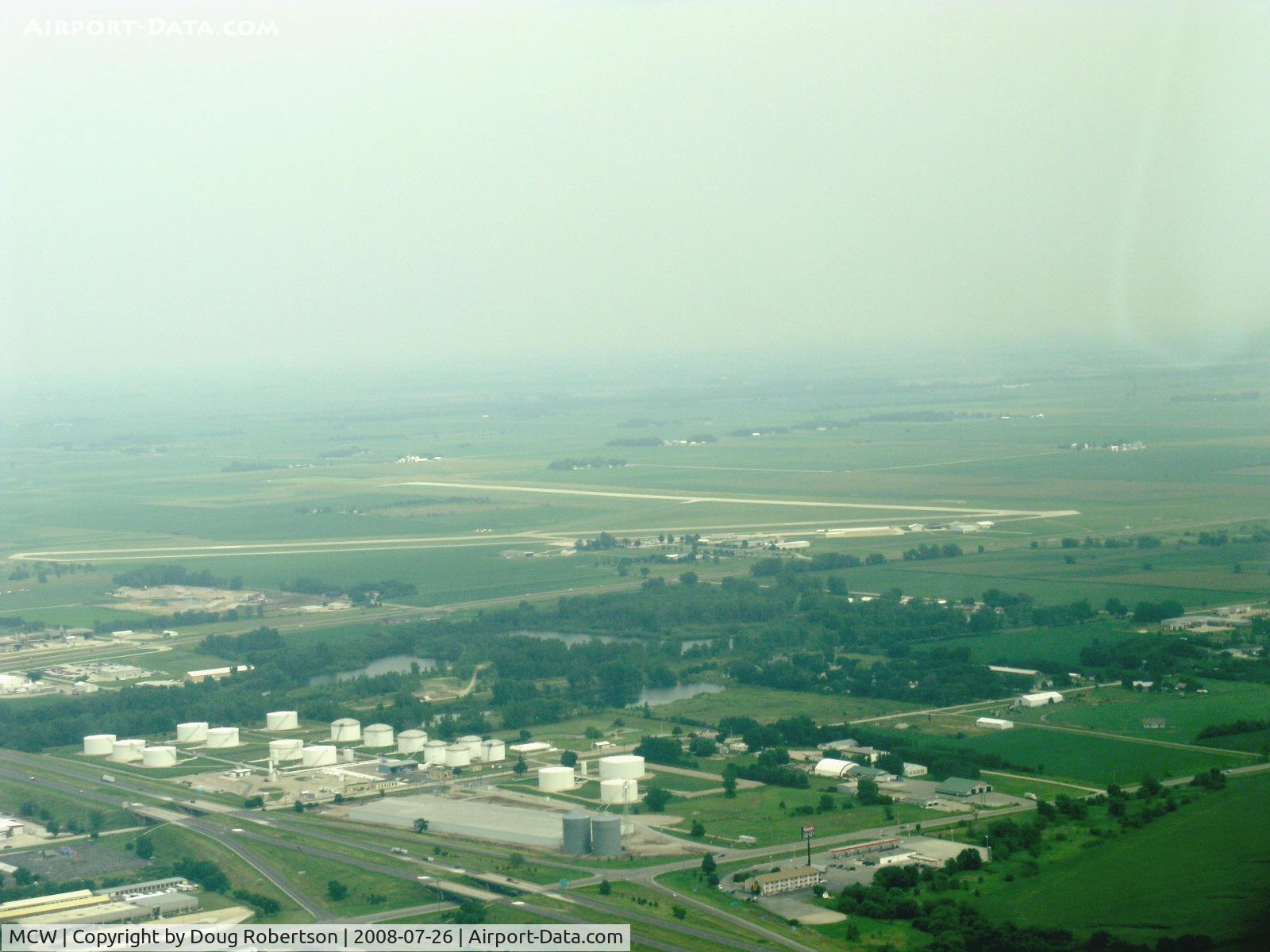 Mason City Municipal Airport (MCW) - Approaching MCW.