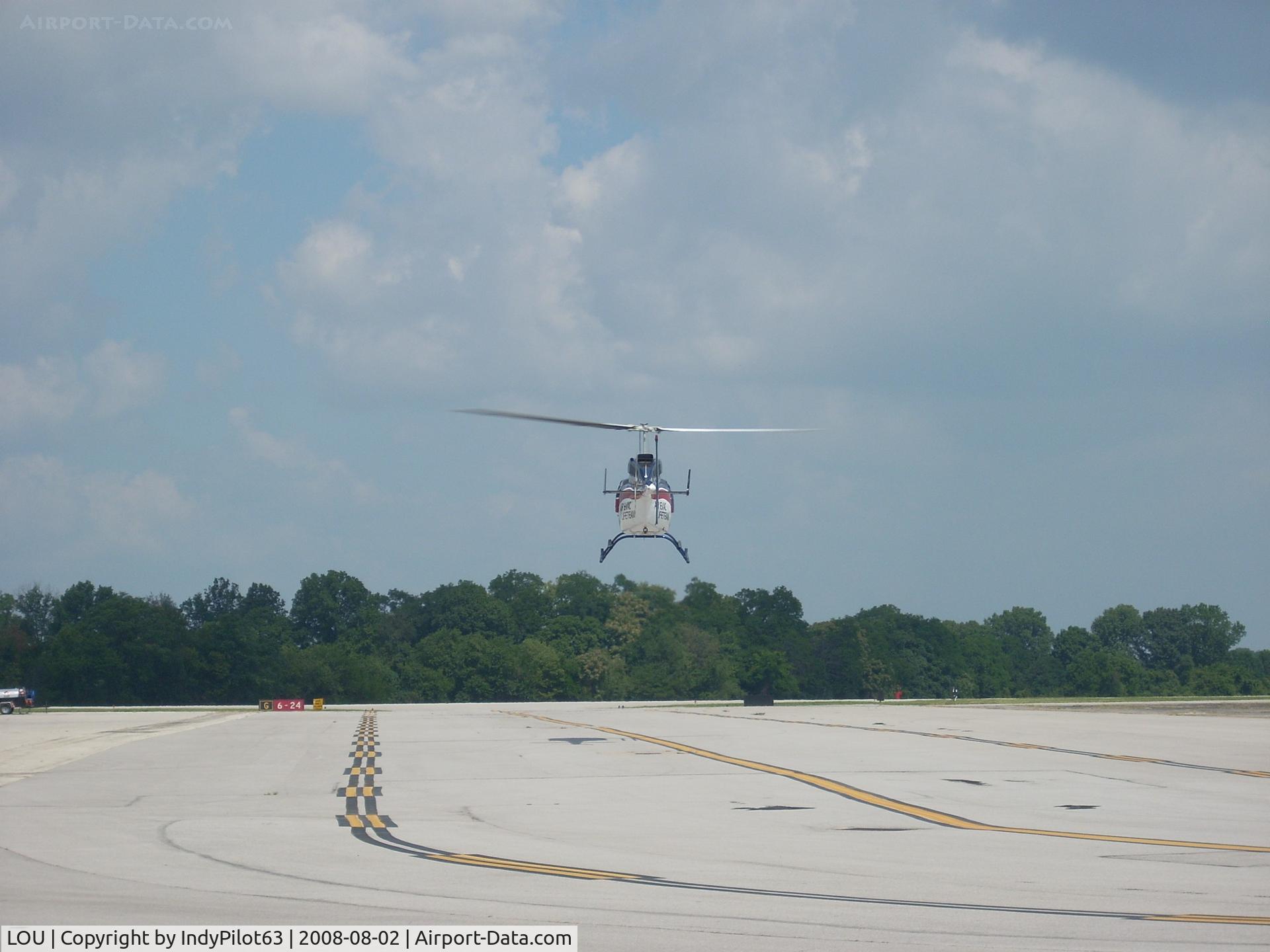 Bowman Field Airport (LOU) - Bell Jet Ranger
