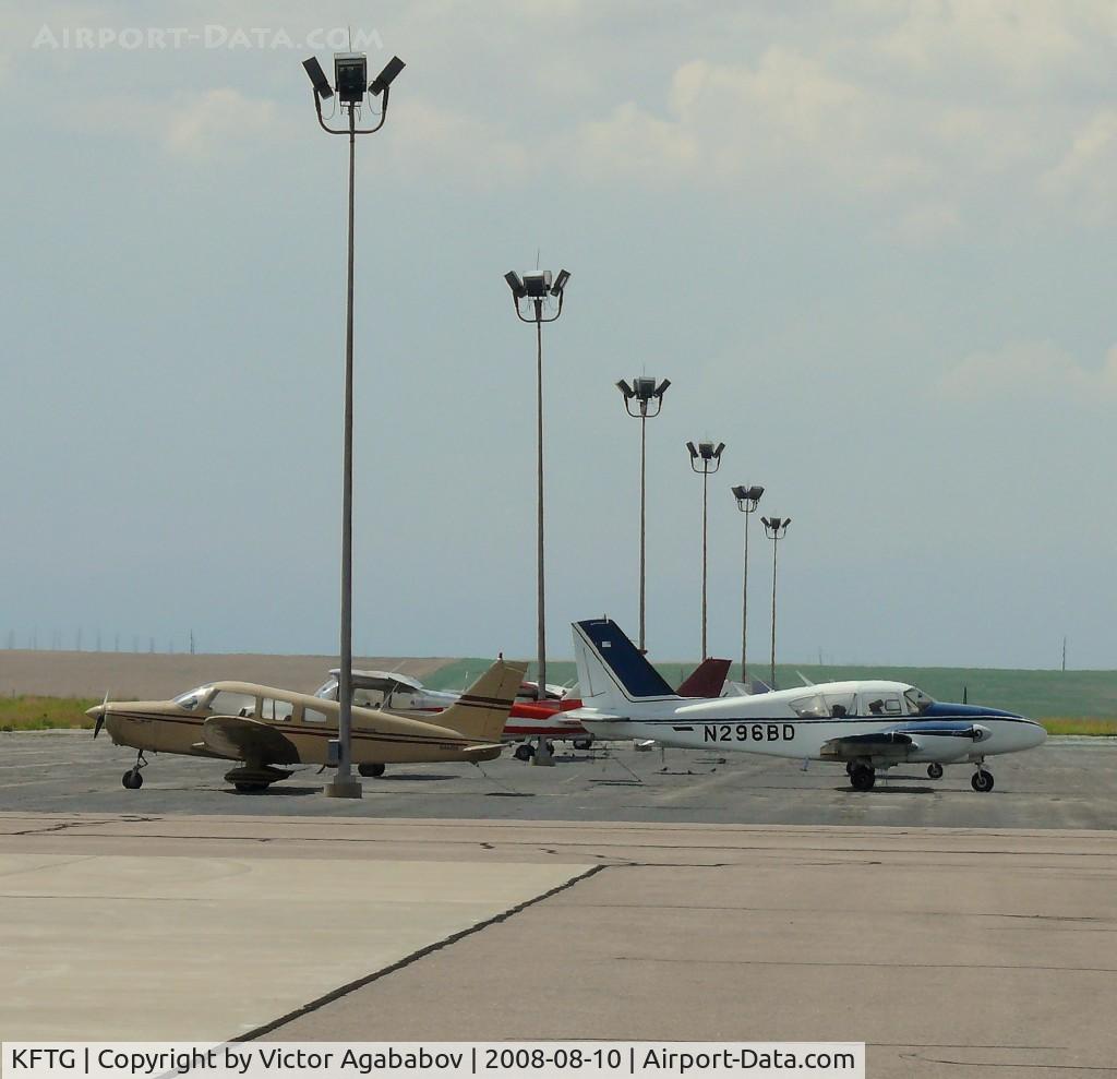 Front Range Airport (FTG) - Plane parking