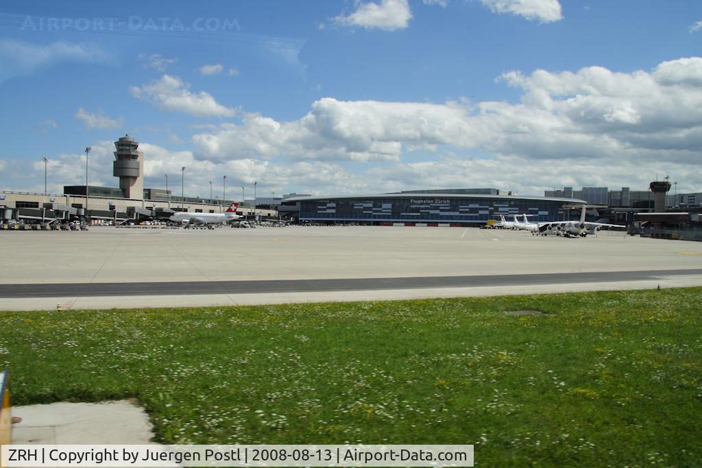 Zurich International Airport, Zurich Switzerland (ZRH) - Zürich Flughafen