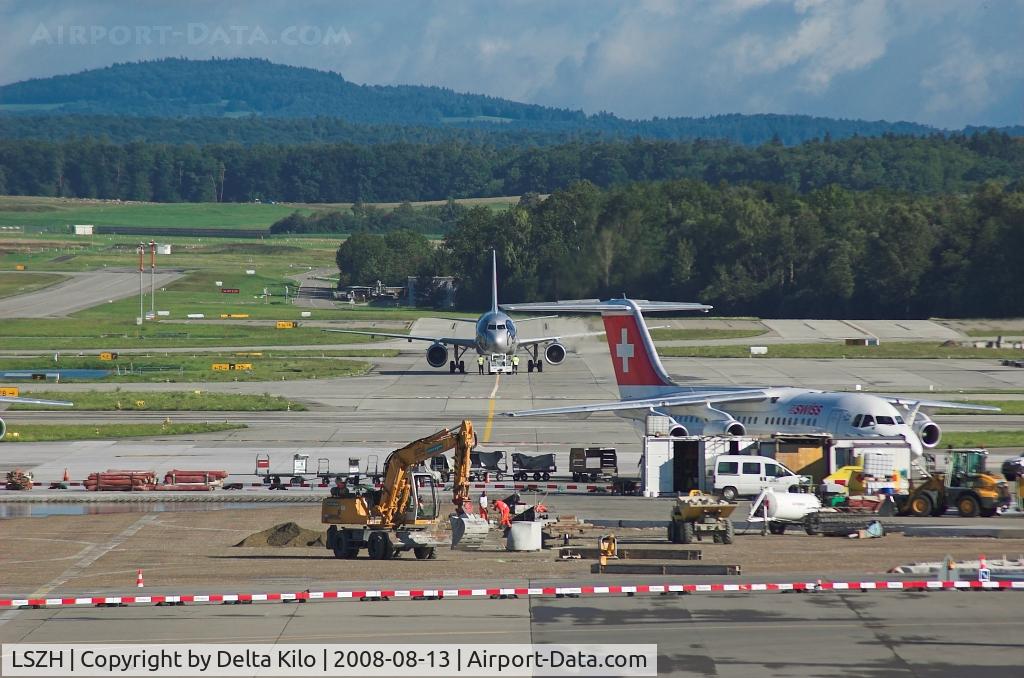Zurich International Airport, Zurich Switzerland (LSZH) - OVERVIEW