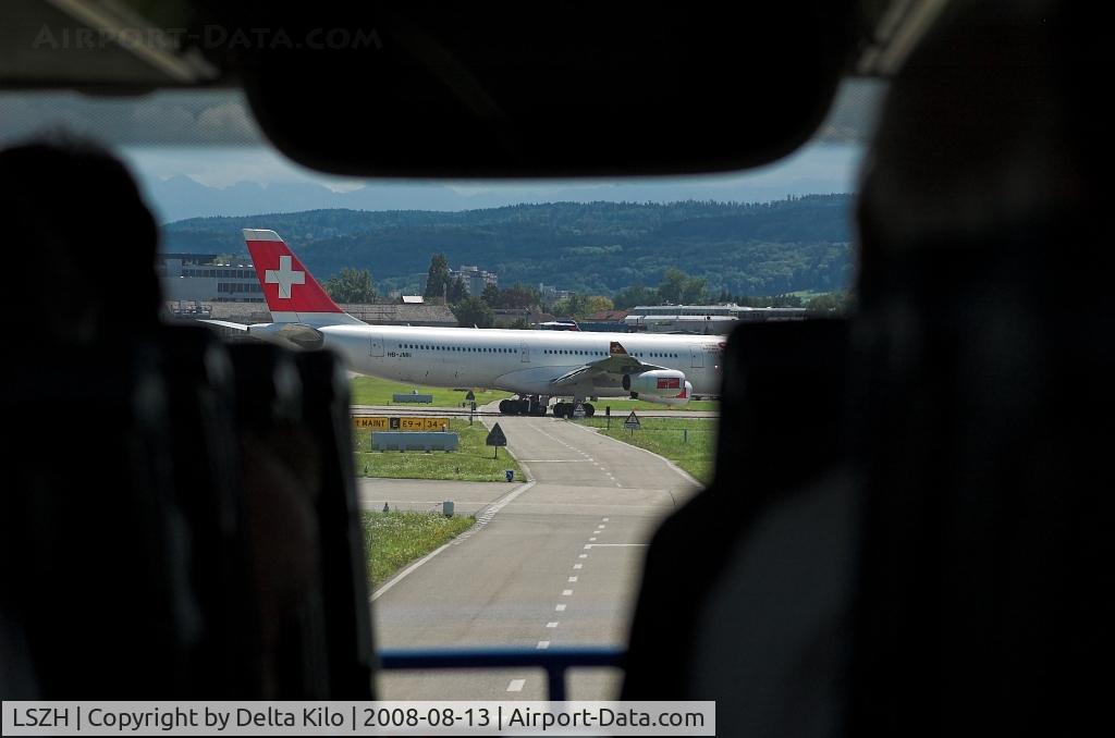 Zurich International Airport, Zurich Switzerland (LSZH) - INSPECTION ROUTE