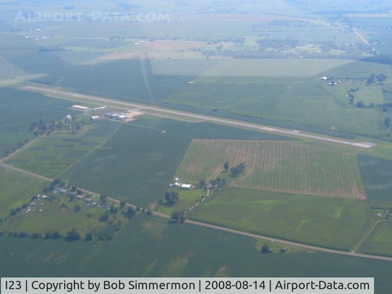 Fayette County Airport (I23) - Looking east