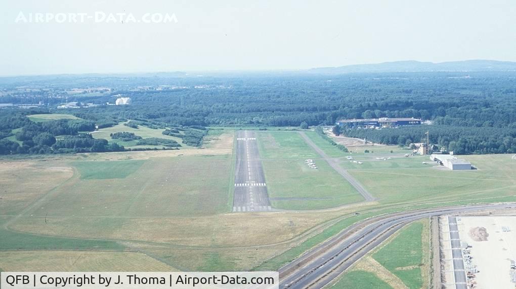 Flugplatz Freiburg Airfield Airport, Freiburg/Breisgau, Baden-Württemberg Germany (QFB) - approaching Freiburg airfield