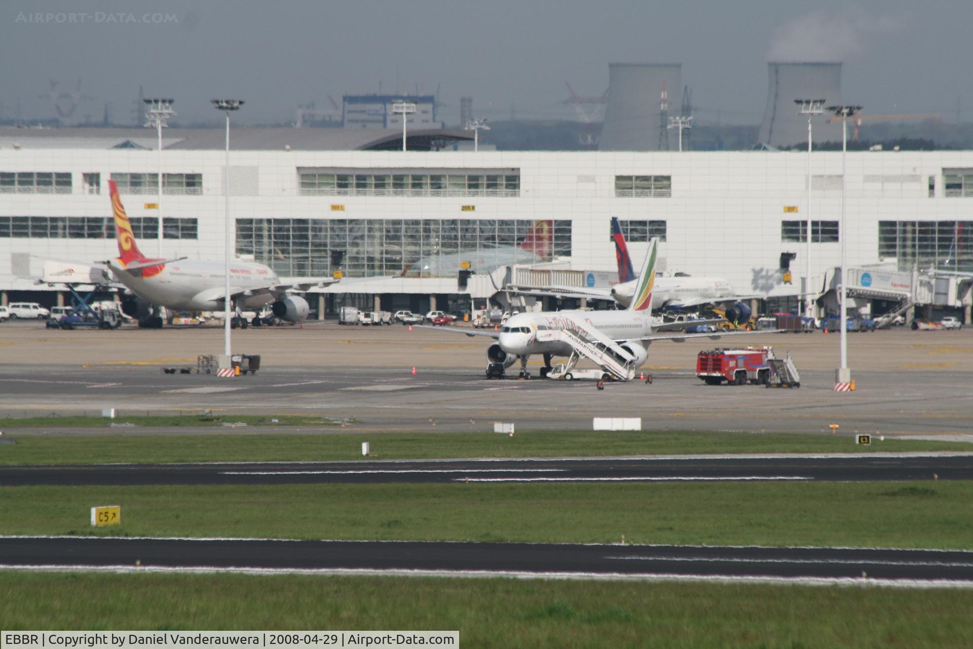 Brussels Airport, Brussels / Zaventem   Belgium (EBBR) - Pier -B-  southern apron