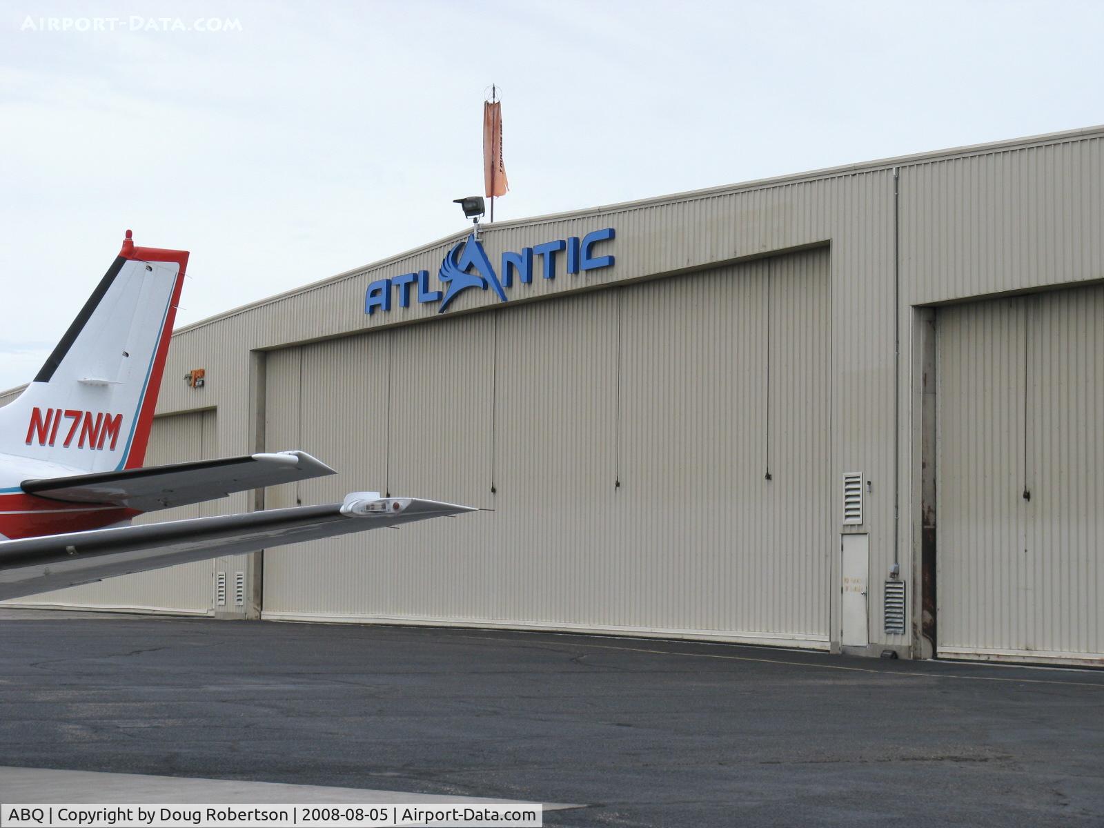 Albuquerque International Sunport Airport (ABQ) - Atlantic Aviation FBO-Hangars