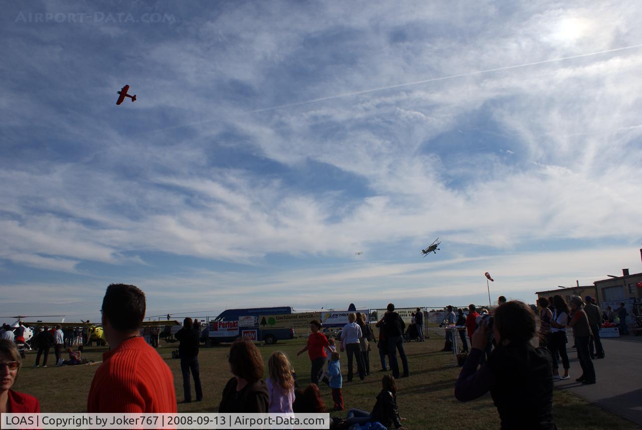 LOAS Airport - Airshow in Spitzerberg.