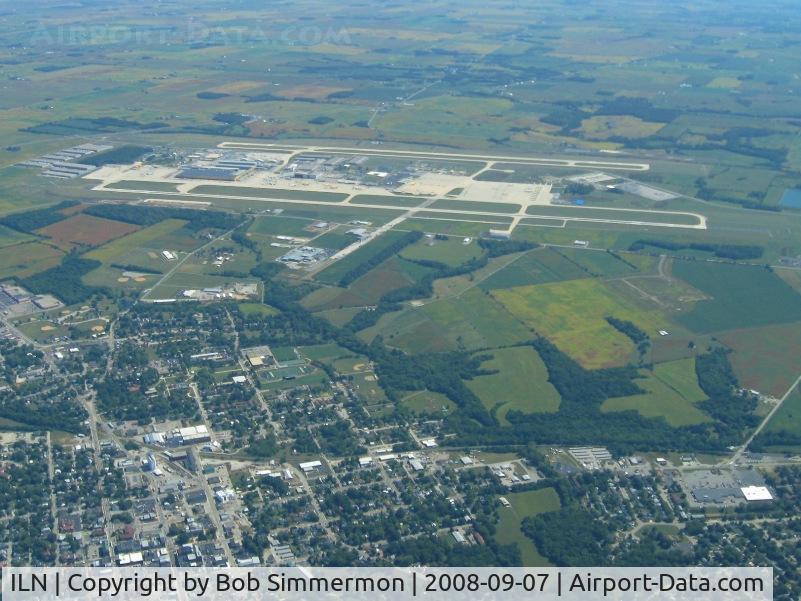 Wilmington Air Park Airport (ILN) - Looking east from 5500'