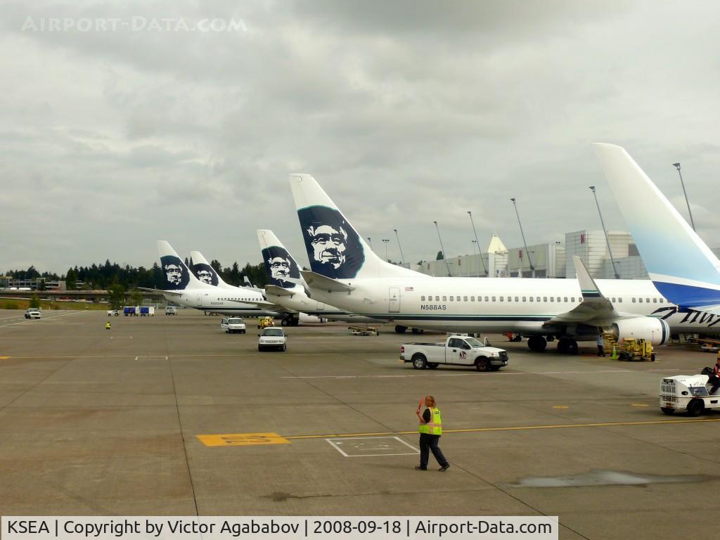 Seattle-tacoma International Airport (SEA) - Seattle is Alaska world :-)