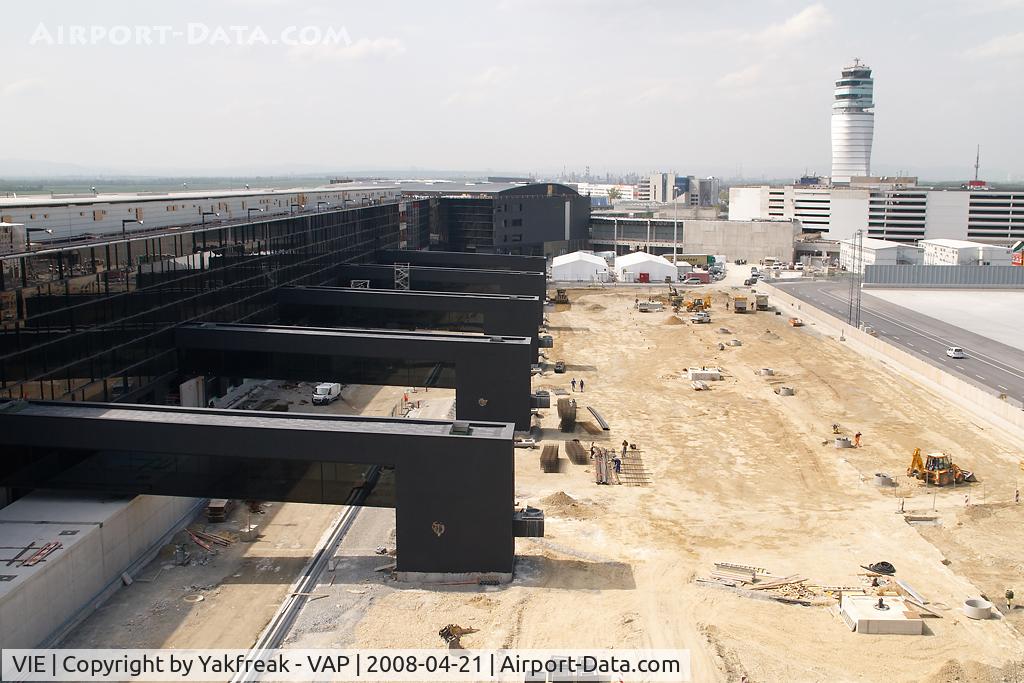 Vienna International Airport, Vienna Austria (VIE) - Terminal Skylink