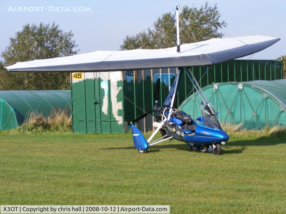X3OT Airport - Microlight at Otherton Airfield