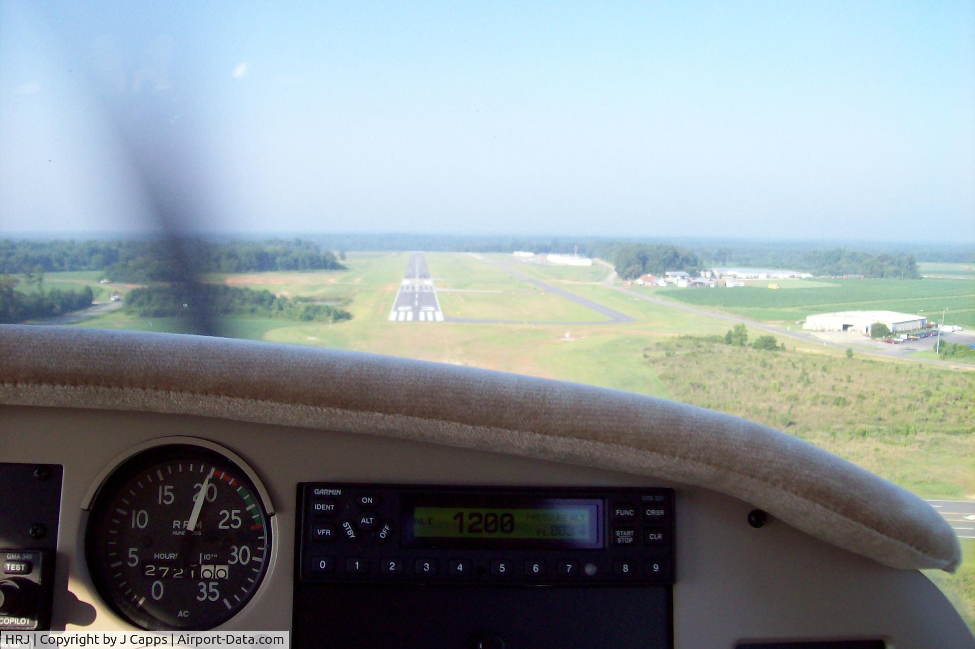 Harnett Regional Jetport Airport (HRJ) - Short final RWY 23