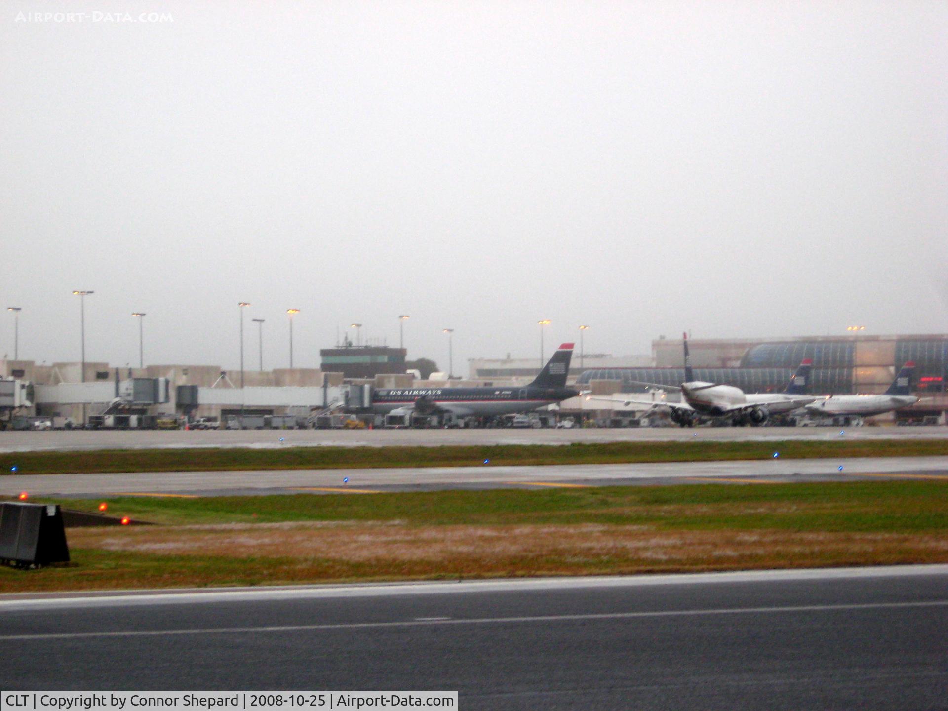 Charlotte/douglas International Airport (CLT) - Main terminal 