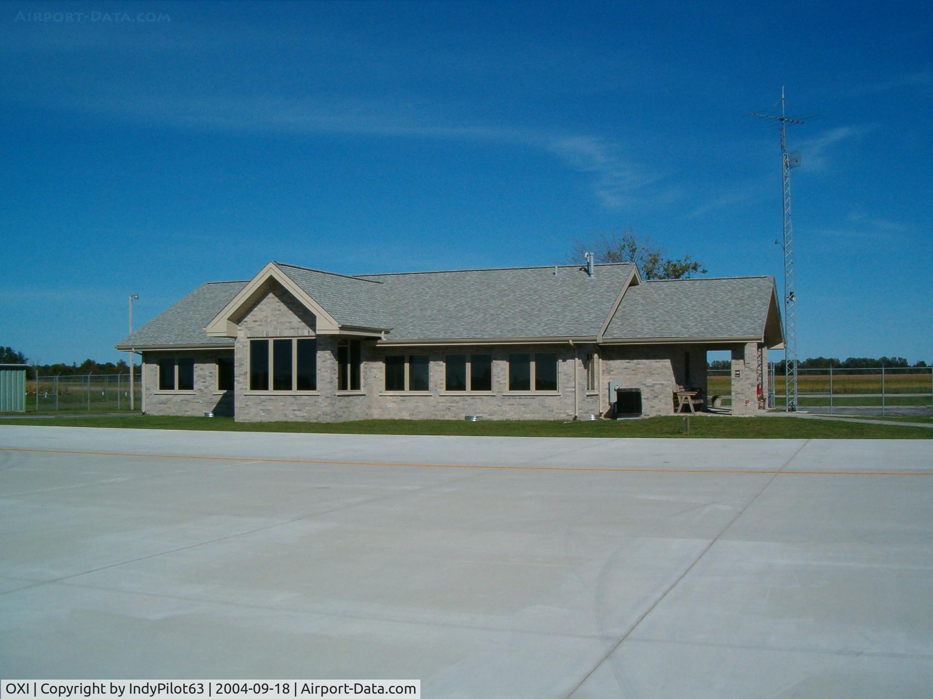 Starke County Airport (OXI) - New FBO building
