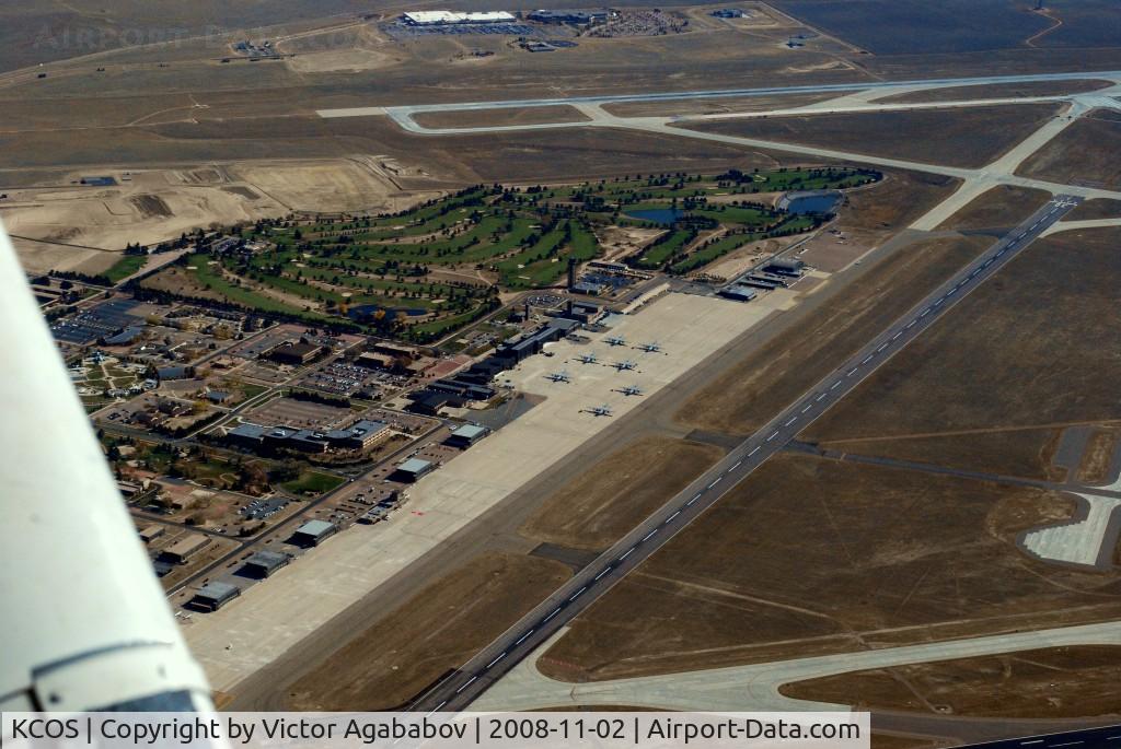 City Of Colorado Springs Municipal Airport (COS) - Overflying Colorado Springs Municipal