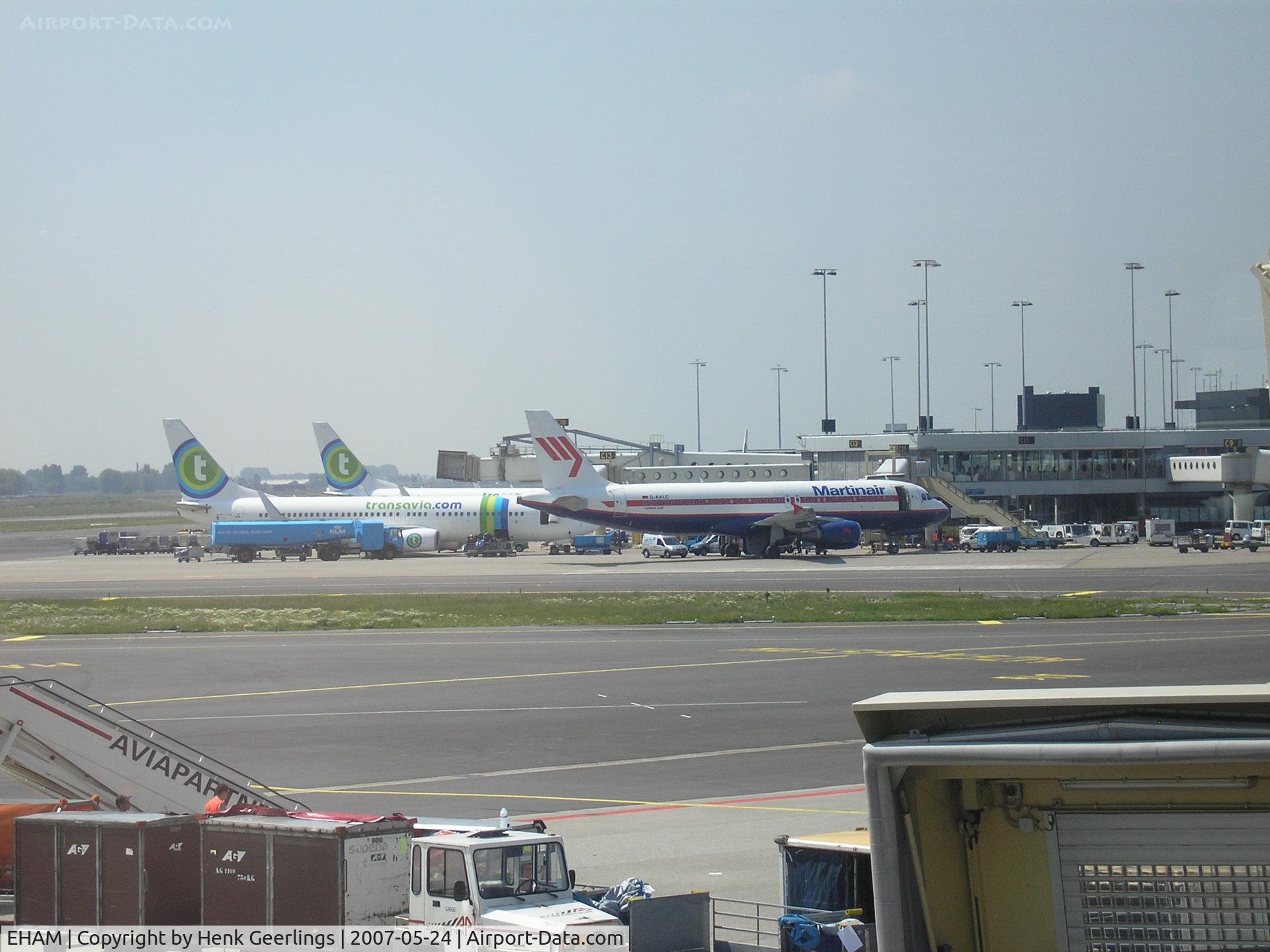 Amsterdam Schiphol Airport, Haarlemmermeer, near Amsterdam Netherlands (EHAM) - Schiphol, Gates