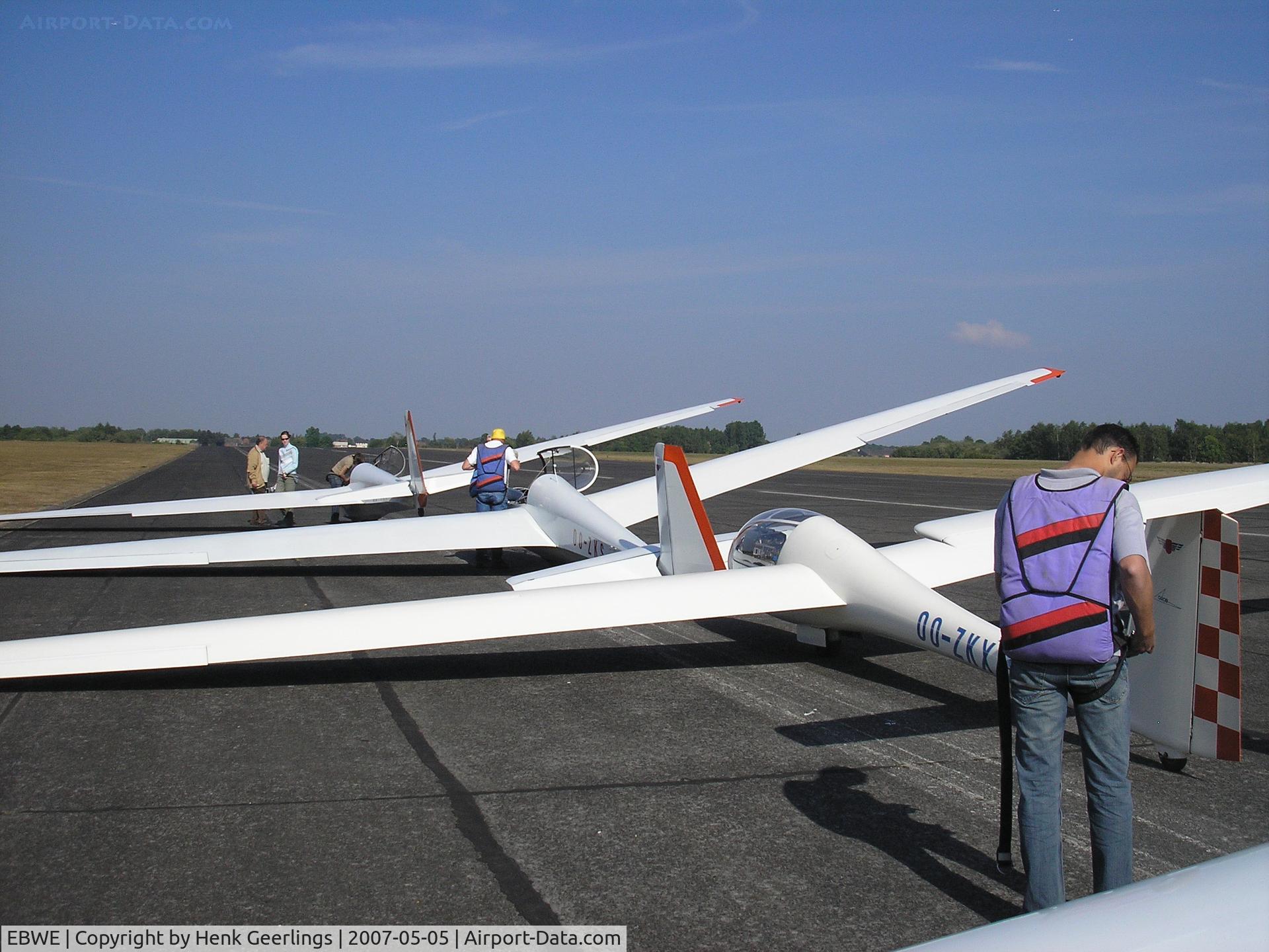 Weelde Air Base Airport, Weelde Belgium (EBWE) - Weelde AFB , Gliding Club,waiting for take off
