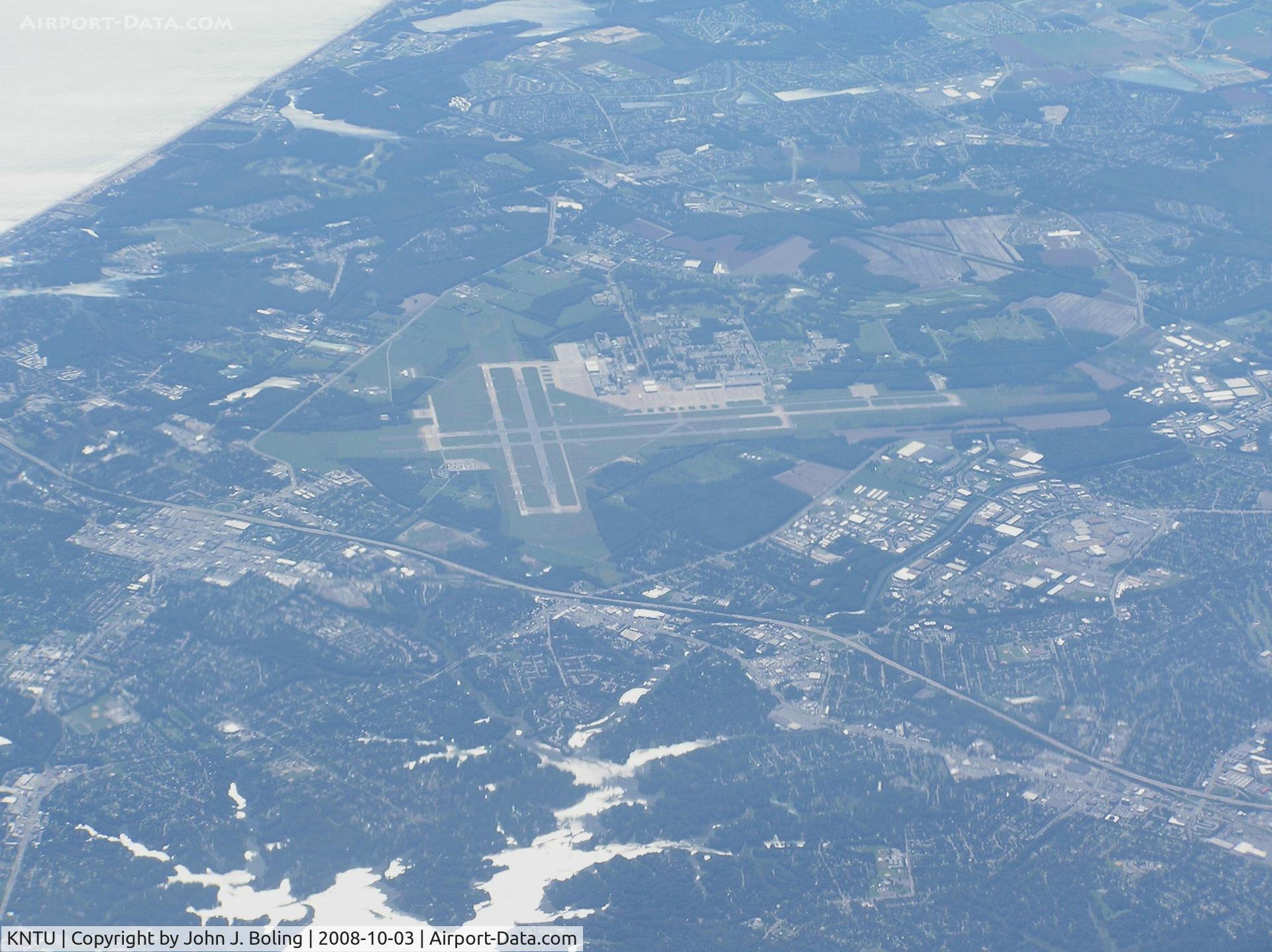 Oceana Nas /apollo Soucek Field/ Airport (NTU) - NAS Oceana from FL380