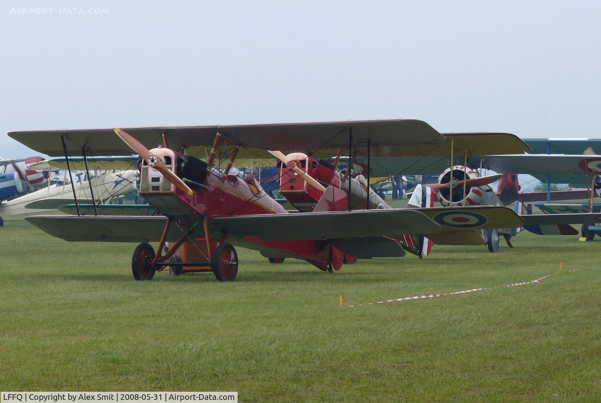 La Ferté-Alais Airport, La Ferté-Alais France (LFFQ) - Temps de hélices/Prop time: Busy with old flying machine