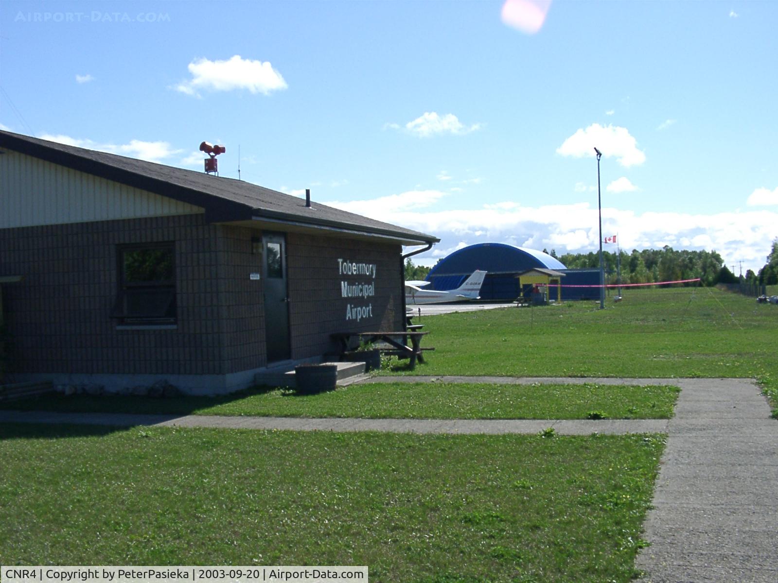 CNR4 Airport - Tobermory Airport, Ontario Canada