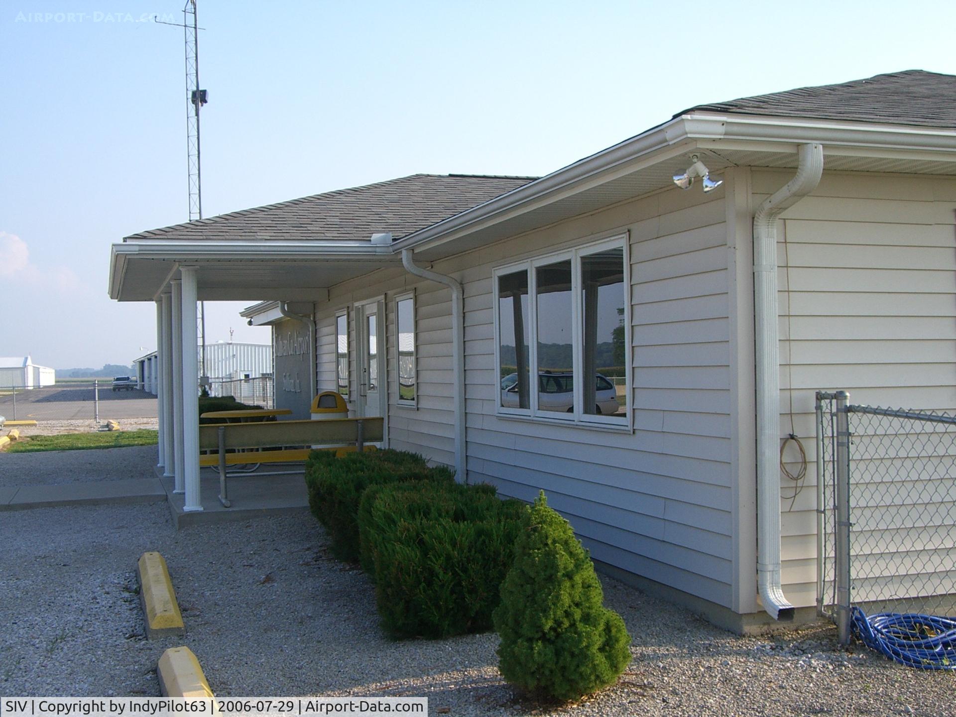 Sullivan County Airport (SIV) - FBO building