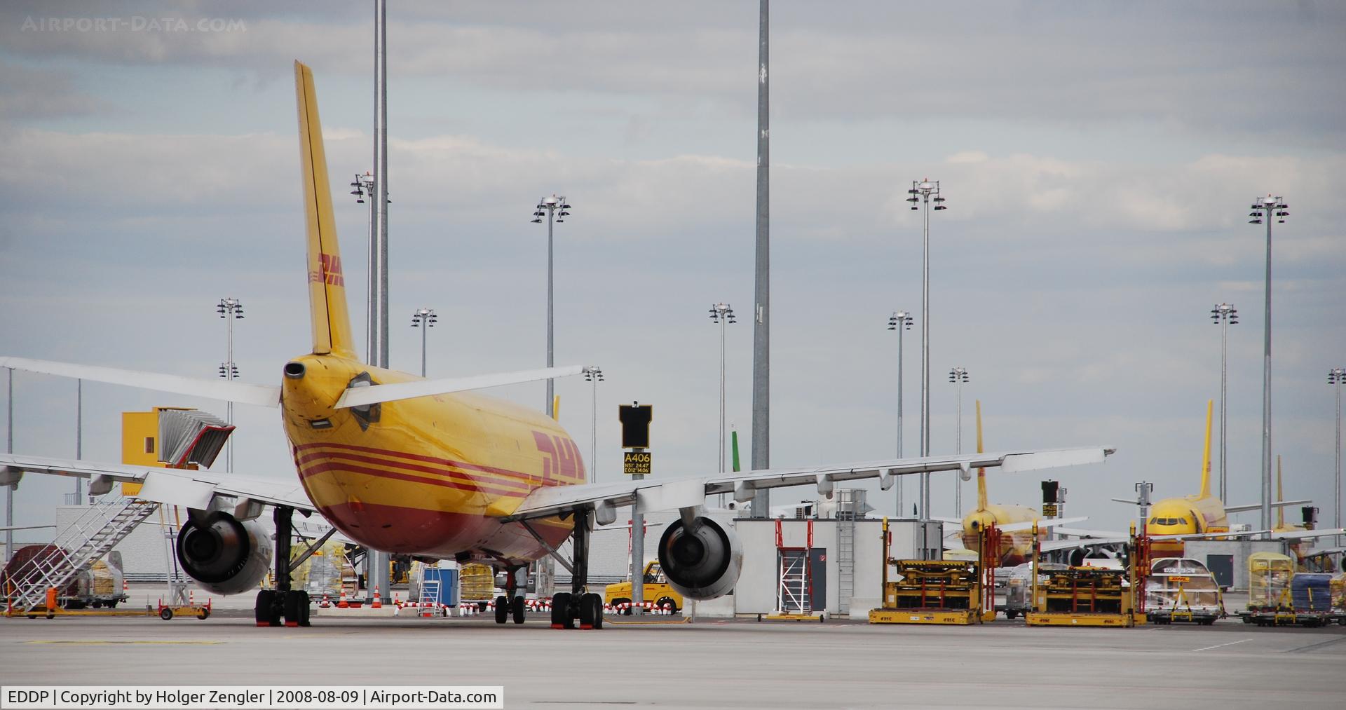 Leipzig/Halle Airport, Leipzig/Halle Germany (EDDP) - DHL-Hub Leipzig