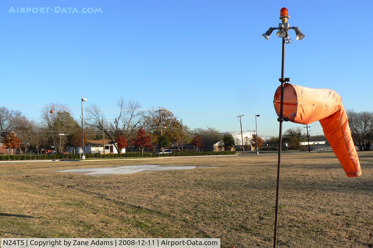 N24TS Airport - North Hills Hospital - North Richland Hills, TX (Fort Worth) 