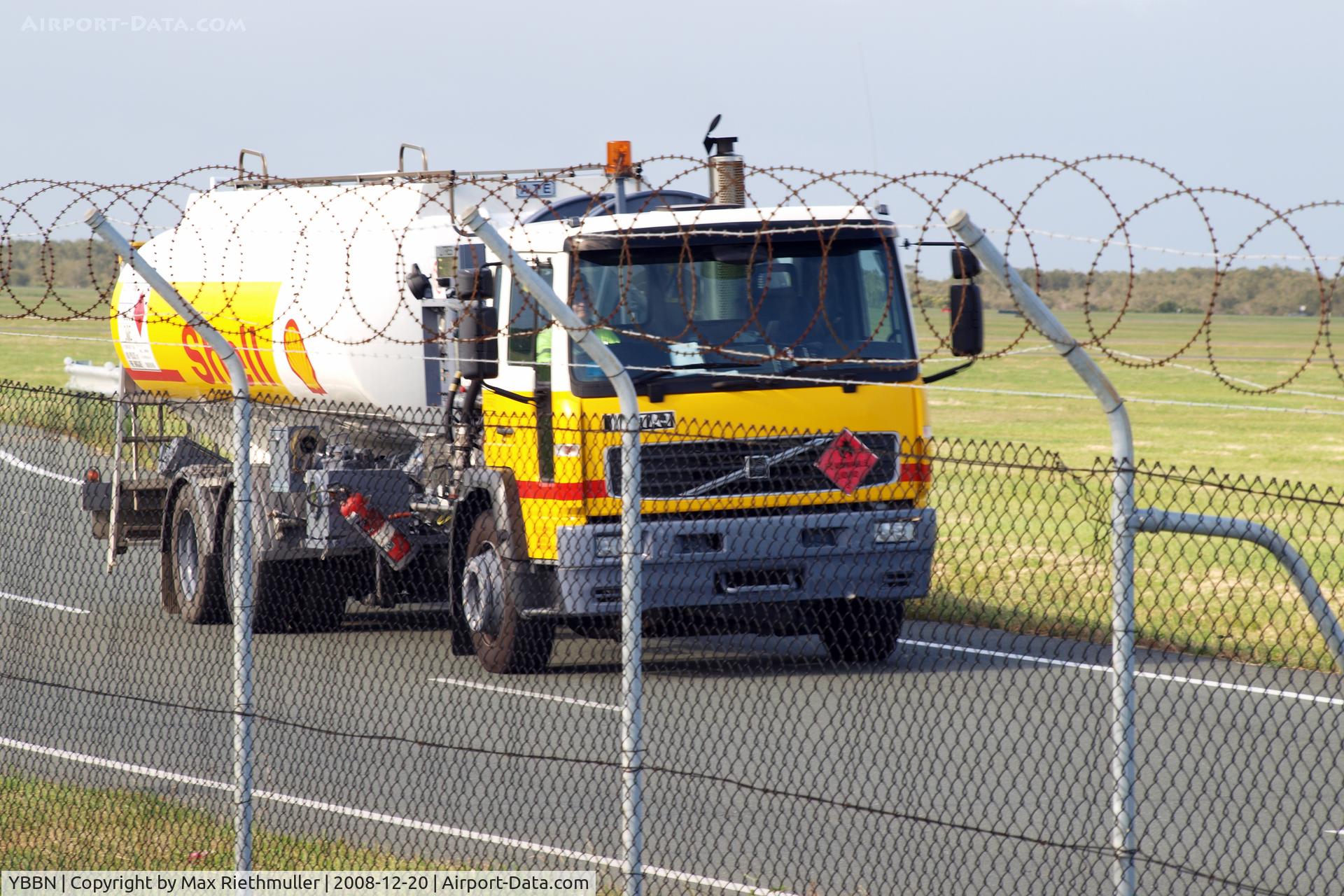 Brisbane International Airport, Brisbane, Queensland Australia (YBBN) - Shell Fuel Truck