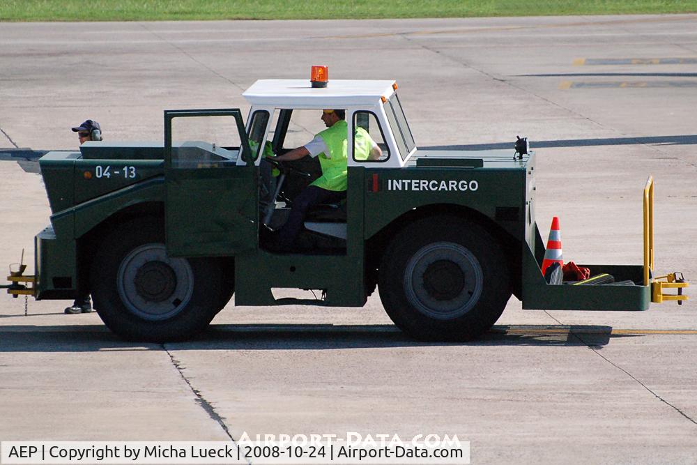 Jorge Newbery Airport, Buenos Aires Argentina (AEP) - Tug