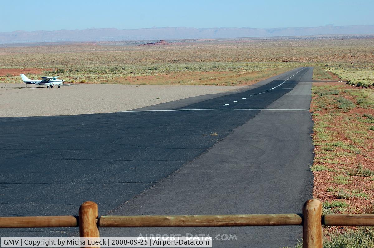 GMV Airport - Monument Valley Airstrip (GMV)