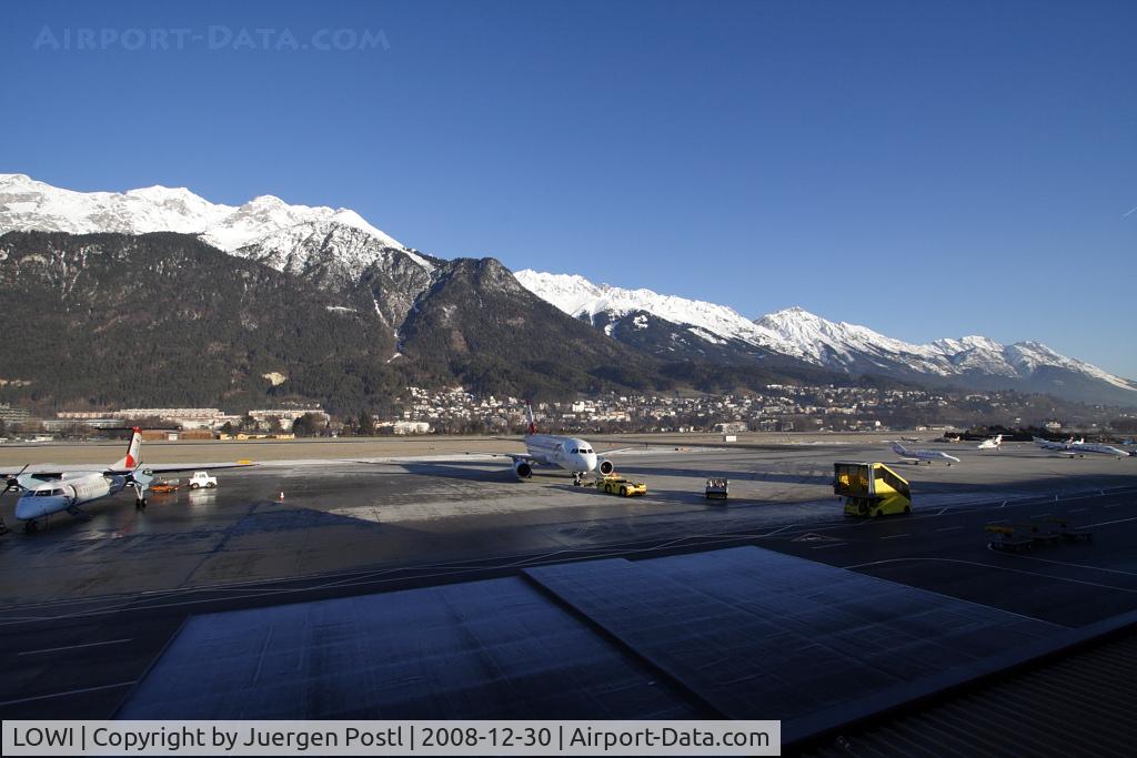 Innsbruck Airport, Innsbruck Austria (LOWI) - Flughafen Innsbruck