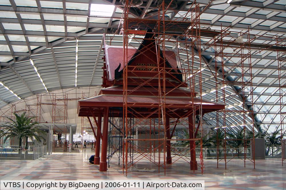 Suvarnabhumi Airport (New Bangkok International Airport), Samut Prakan (near Bangkok) Thailand (VTBS) - Interior View, under Construction ... almost done!