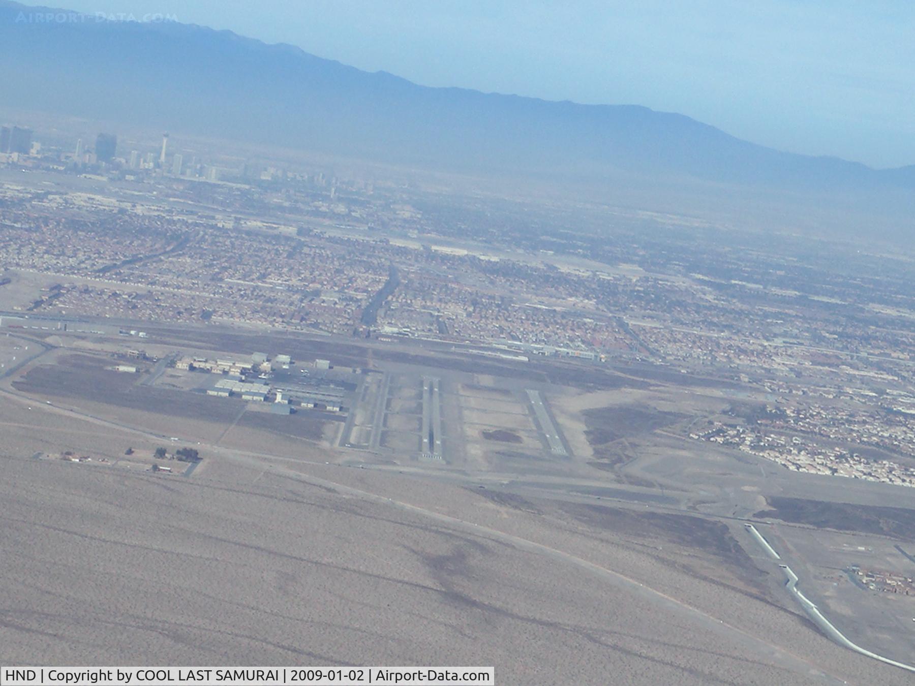 Henderson Executive Airport (HND) - HND Rwy35L 5mile on final. 