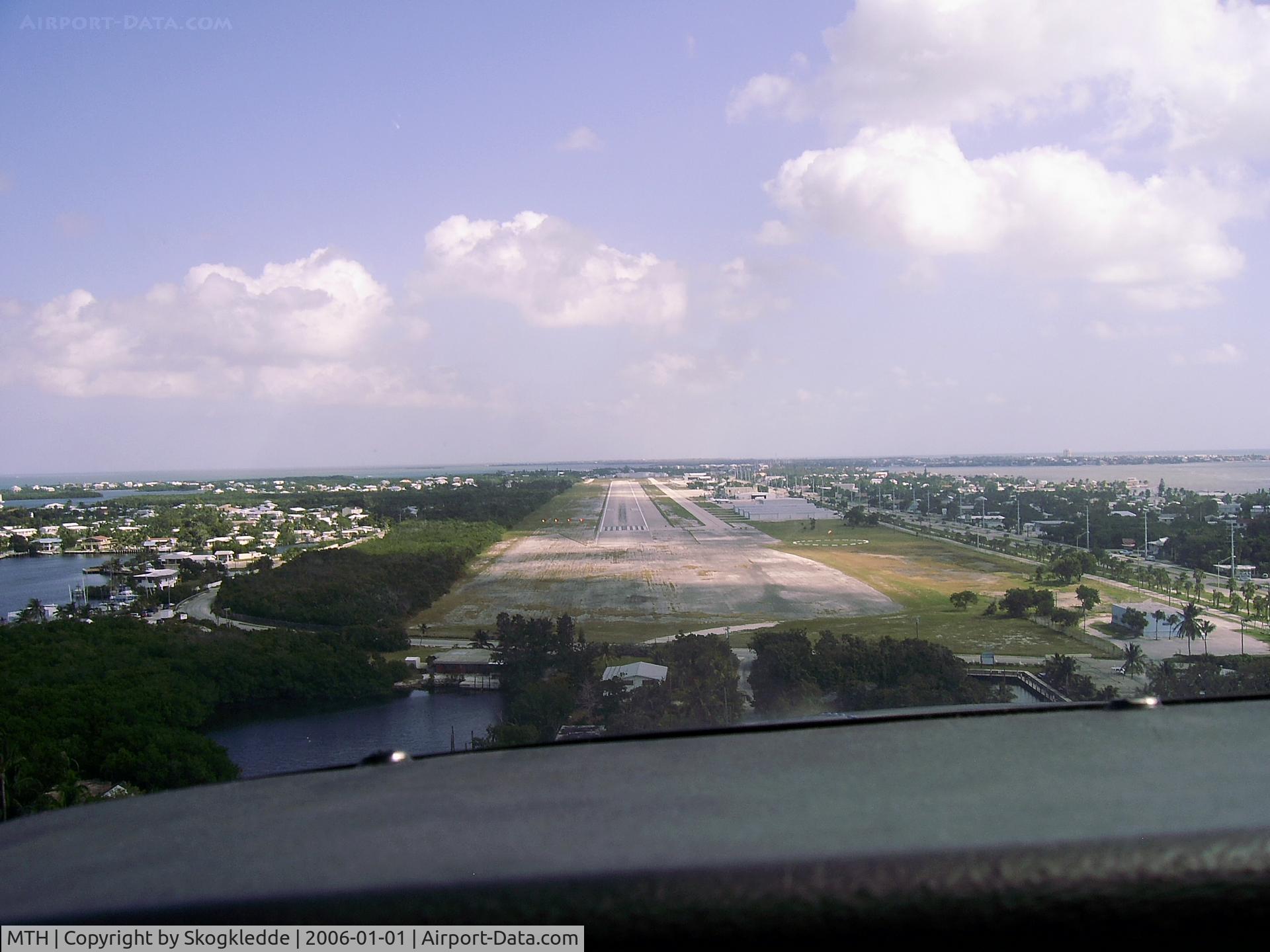 The Florida Keys Marathon Airport (MTH) - On approach at MTH