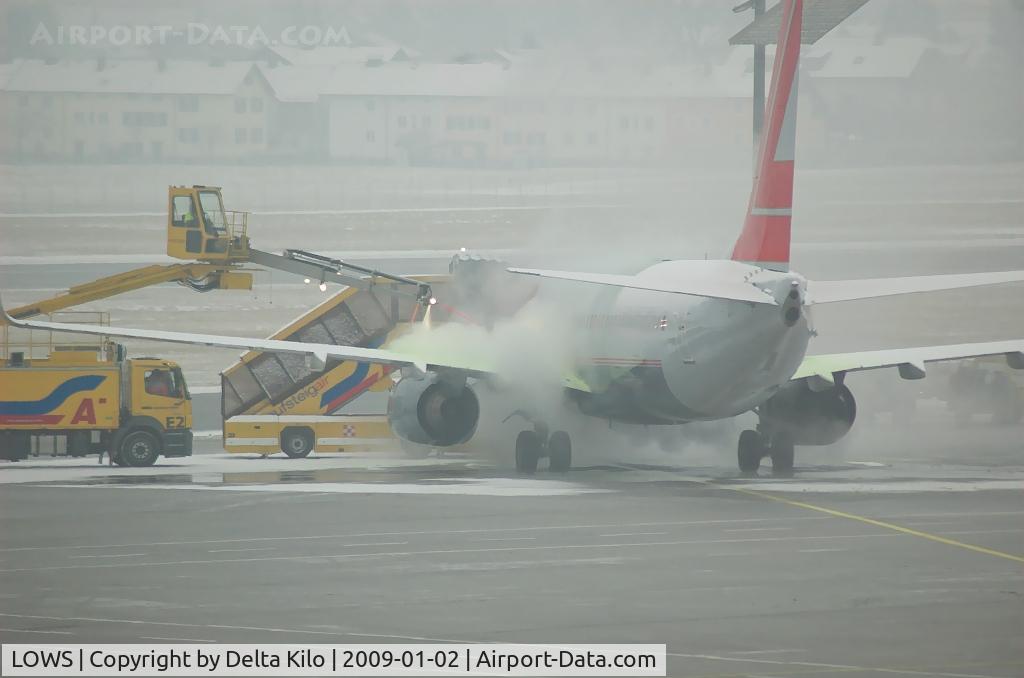 Salzburg Airport, Salzburg Austria (LOWS) - Lauda deicing