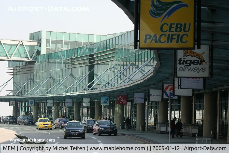 Macau International Airport, Taipa Island (Ilha da Taipa) Macau (MFM) - Taxi and car drop-off area