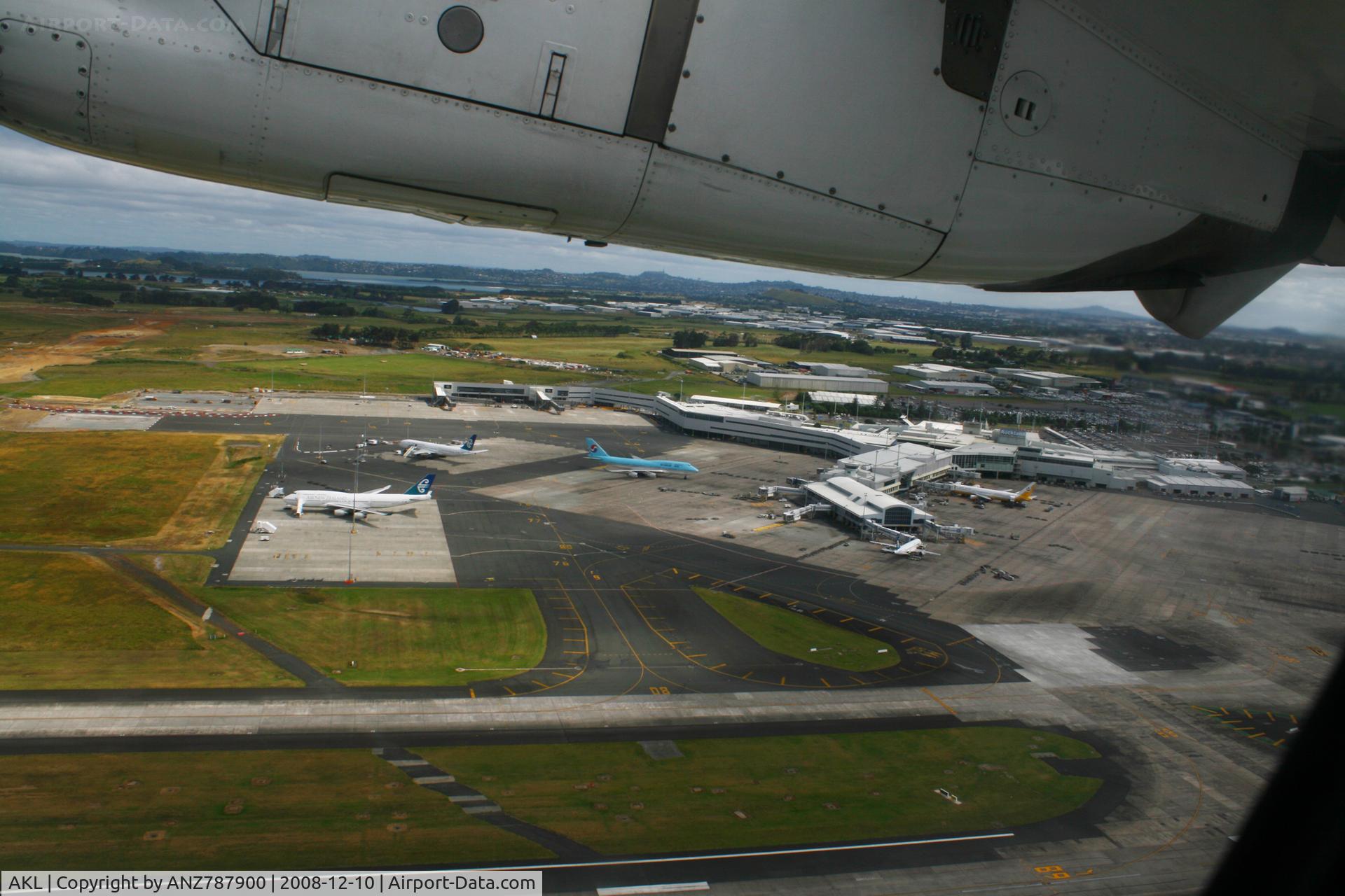 Auckland International Airport, Auckland New Zealand (AKL) - International Terminal