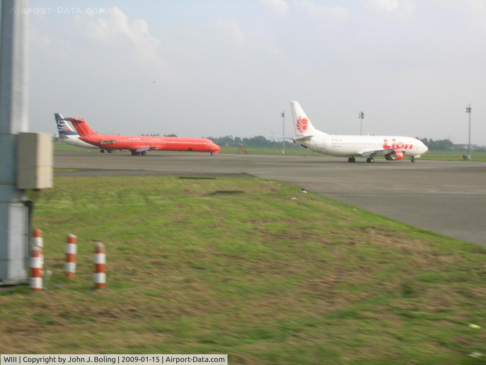 Soekarno-Hatta International Airport, Cengkareng, Banten (near Jakarta) Indonesia (WIII) - More repairs needed at Jakarta