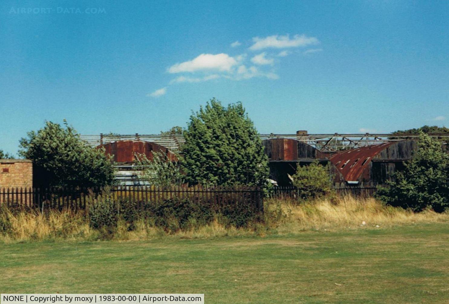 NONE Airport - Hanworth Air Park England closed 1947 as too close to LHR