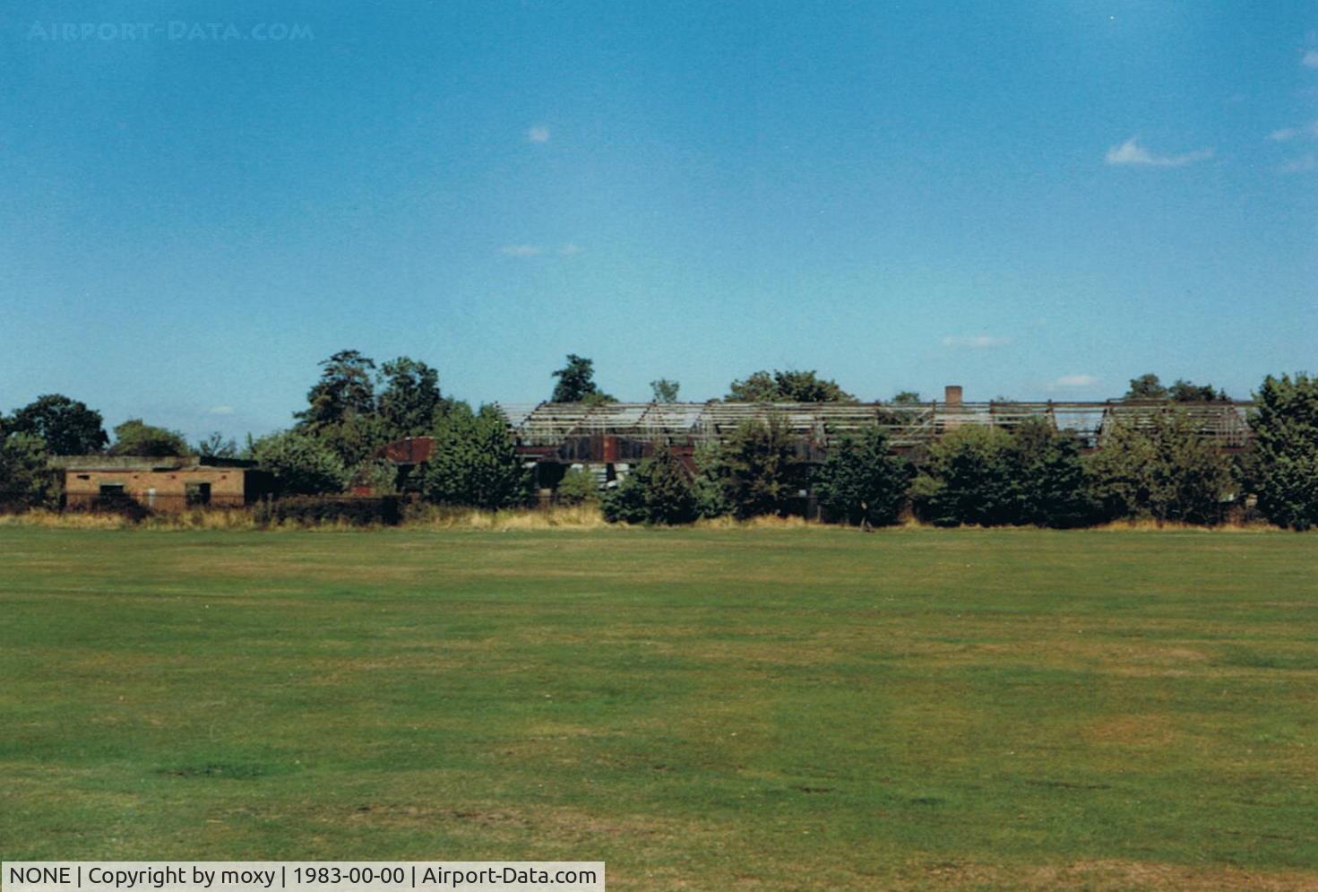 NONE Airport - Hanworth Air Park England closed 1947 as too close to LHR