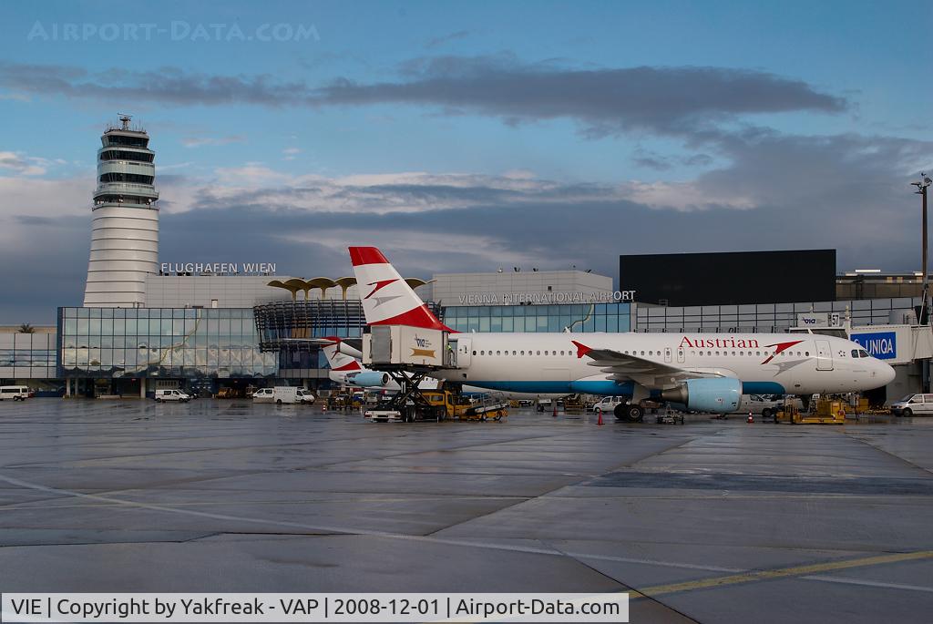 Vienna International Airport, Vienna Austria (VIE) - Terminal