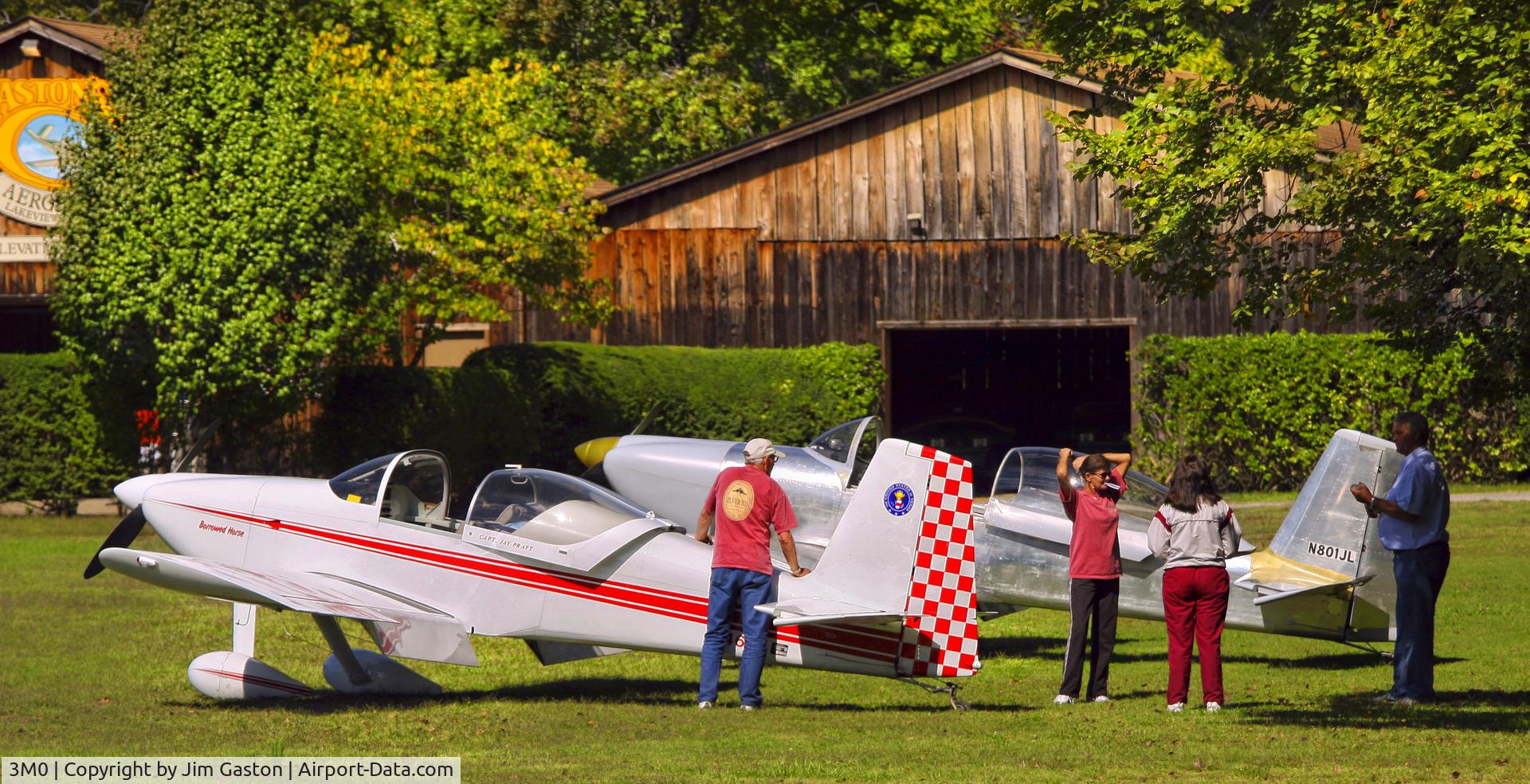 Gastons Airport (3M0) - Fun day at Gaston's