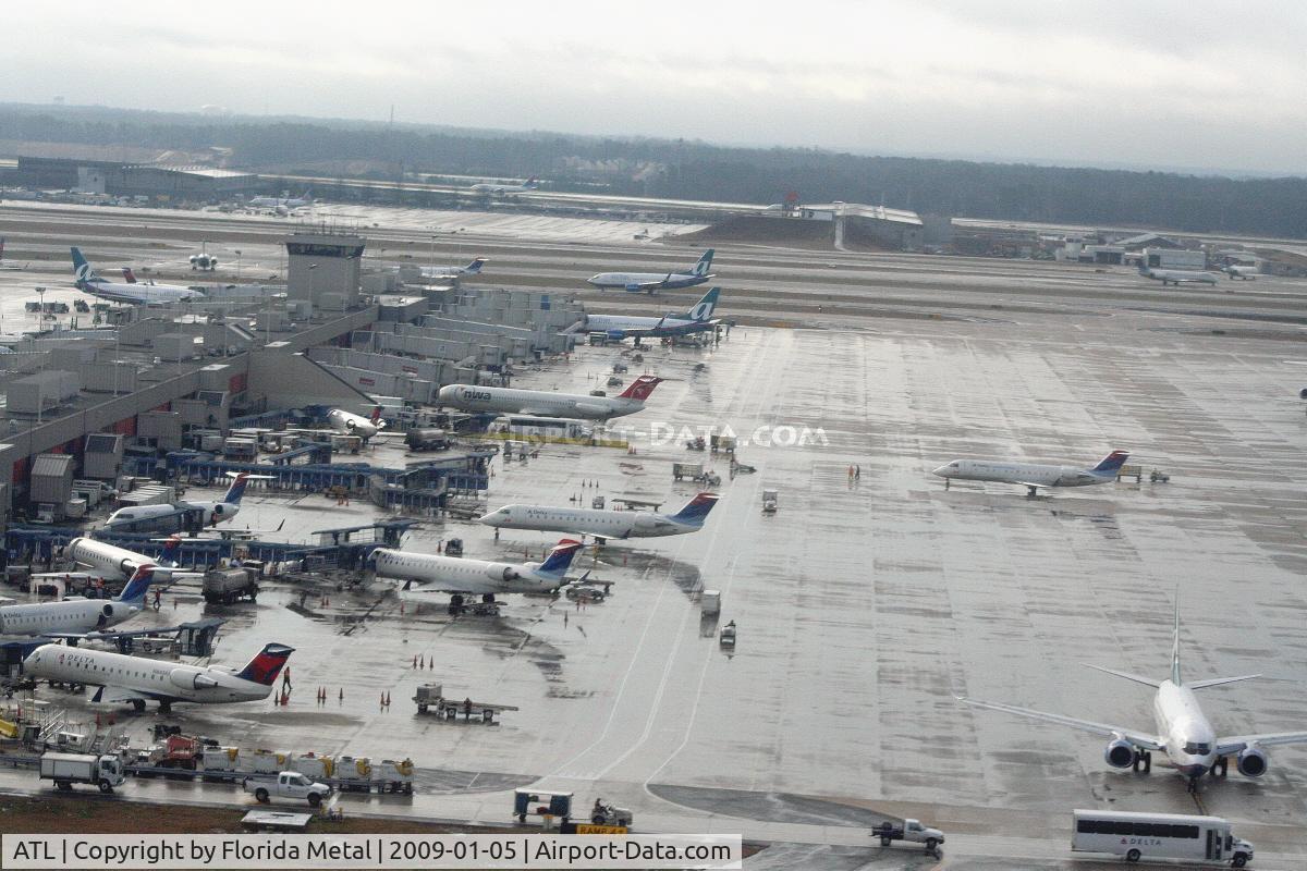 Hartsfield - Jackson Atlanta International Airport (ATL) - Concourse D at ATL
