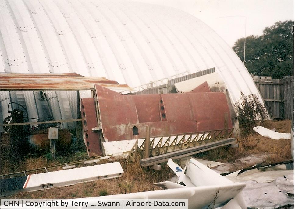 Wauchula Municipal Airport (CHN) - Bone yard at Wauchula.