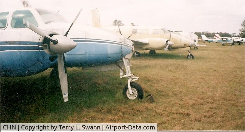 Wauchula Municipal Airport (CHN) - Parked at Wauchula.