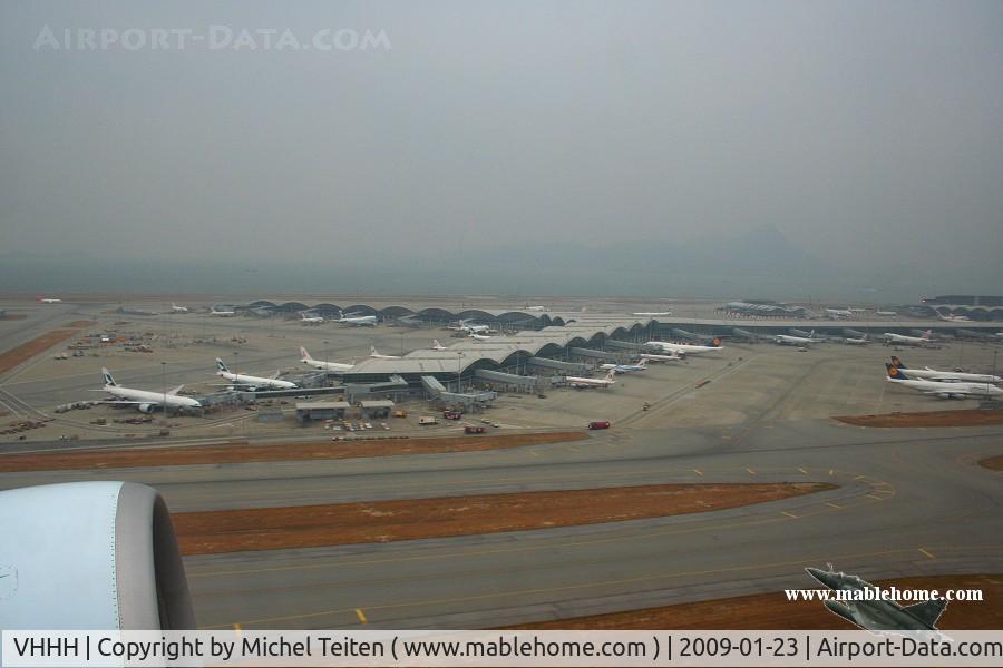 Hong Kong International Airport, Hong Kong Hong Kong (VHHH) - Main terminal seen during the take-off