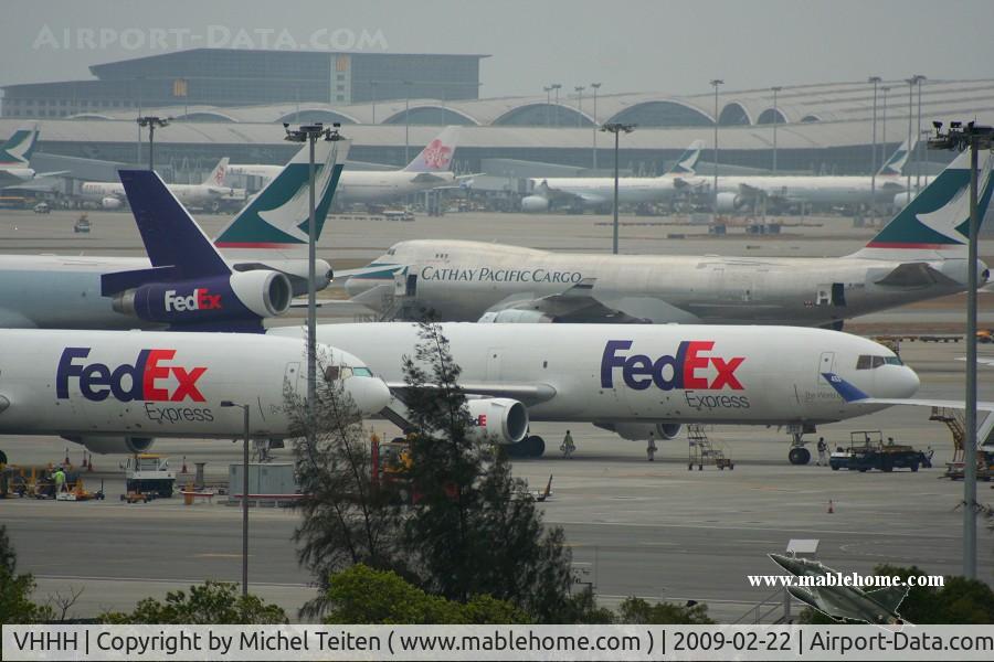 Hong Kong International Airport, Hong Kong Hong Kong (VHHH) - Busy cargo parking