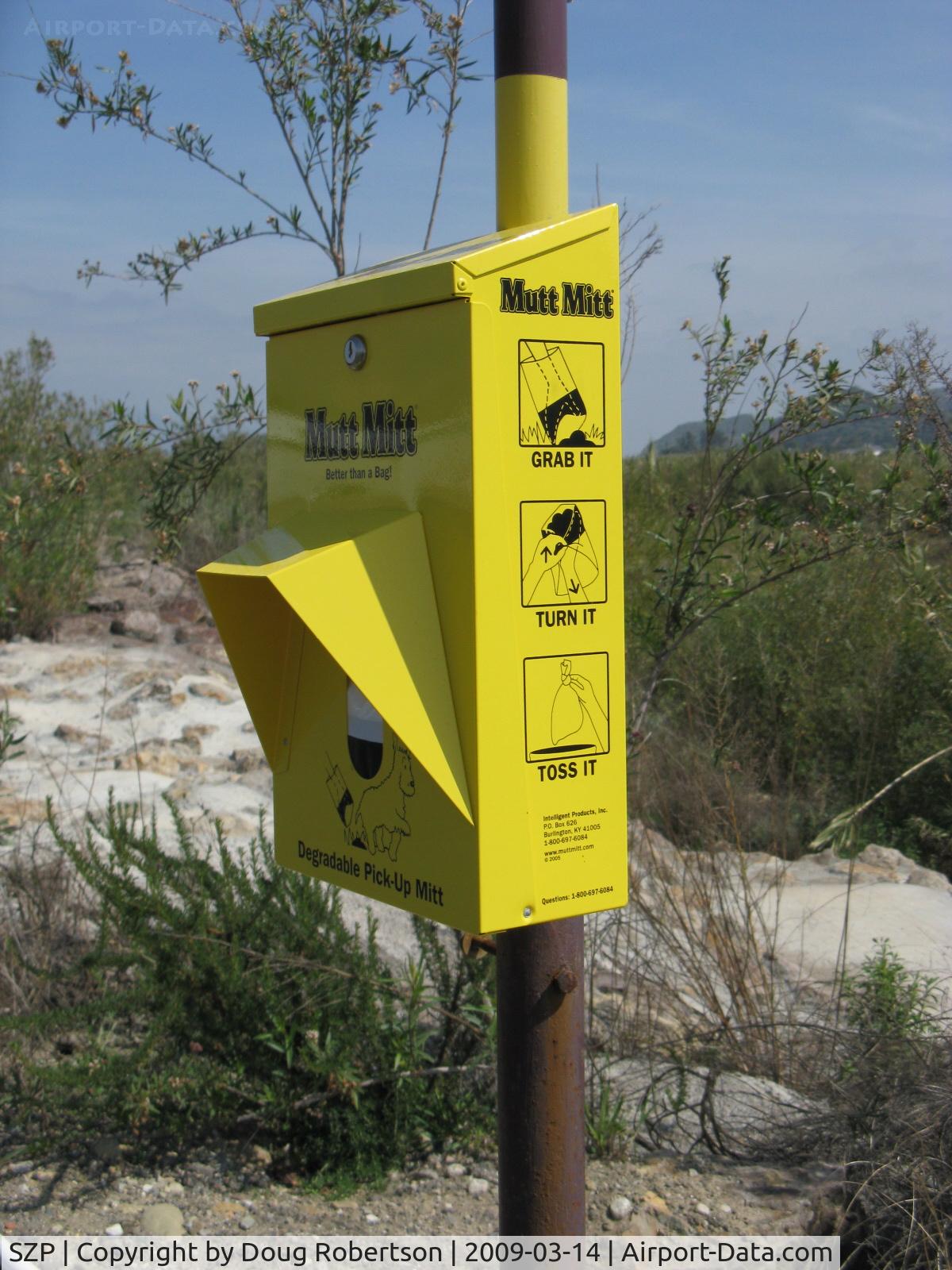 Santa Paula Airport (SZP) - Closeup. 'Mutt Mitt' Doggy-Doo cleanup-one of several new installations around the airport. Grab it. Turn it. Toss it.