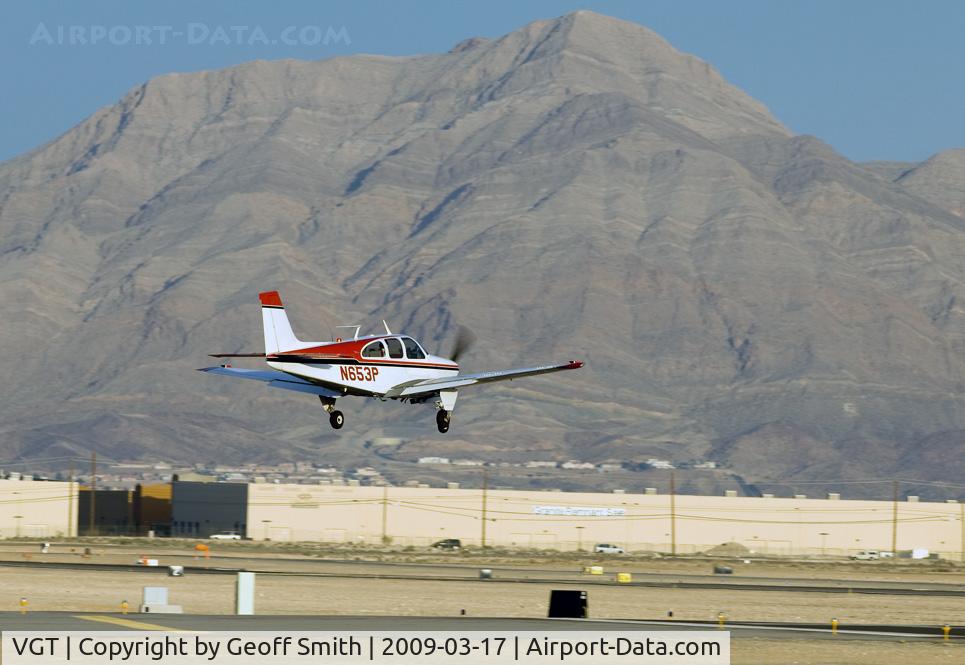 North Las Vegas Airport (VGT) - N653P on 12L at VGT